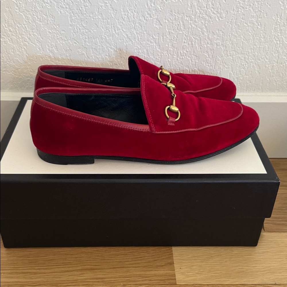 Gucci Red Velvet Horsebit Loafers - Picture 6 of 7